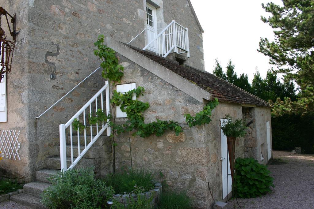 克莱蒙特住宿加早餐旅馆 La Roche-en-Brenil 外观 照片