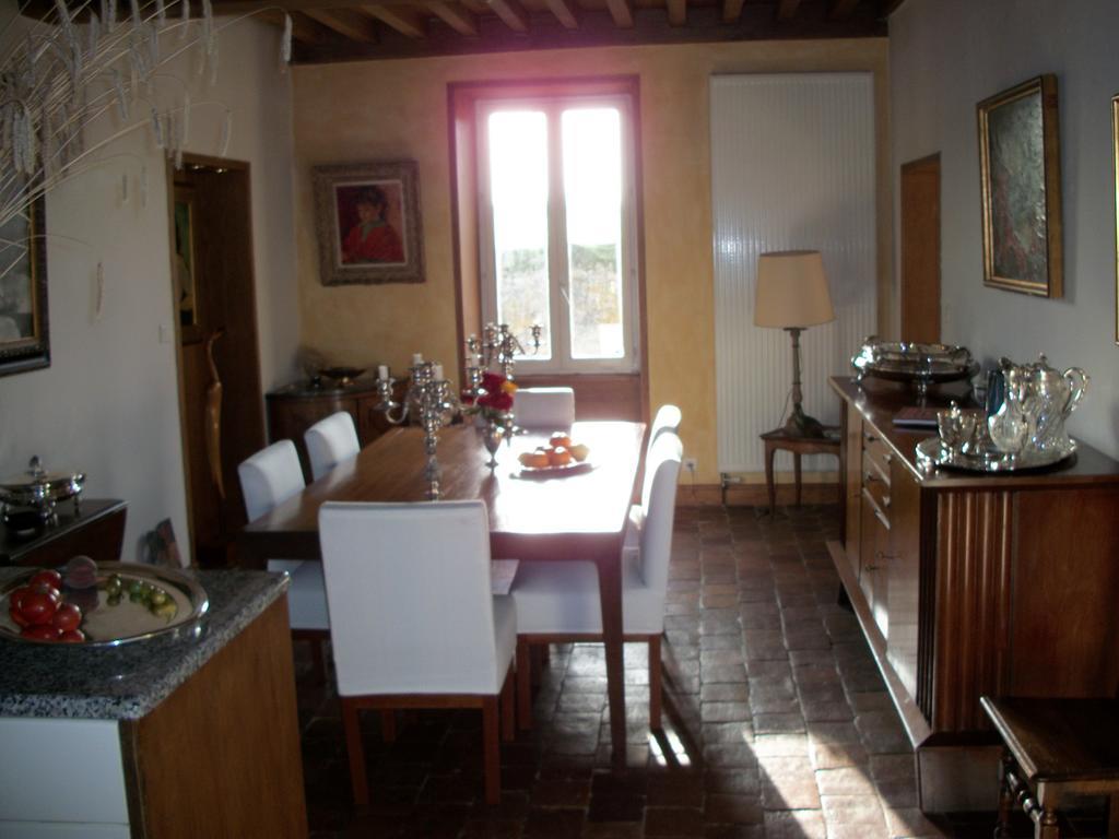 克莱蒙特住宿加早餐旅馆 La Roche-en-Brenil 外观 照片