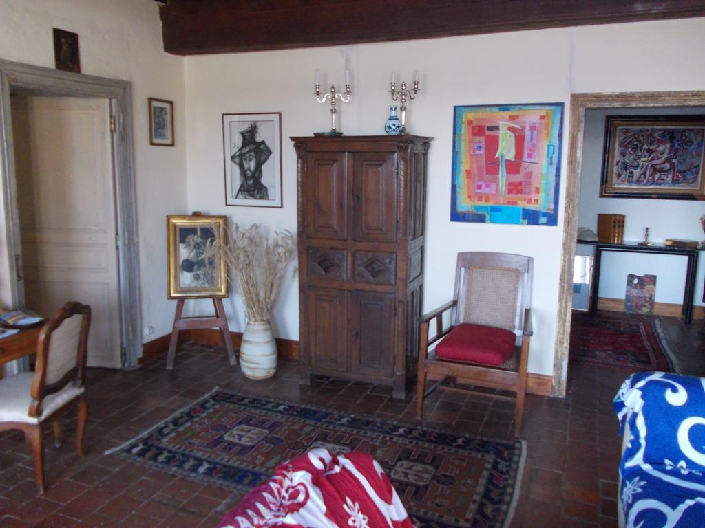 克莱蒙特住宿加早餐旅馆 La Roche-en-Brenil 外观 照片